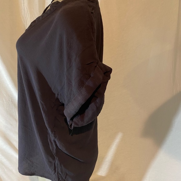 H&M Crinkle Blouse - Picture 2 of 4